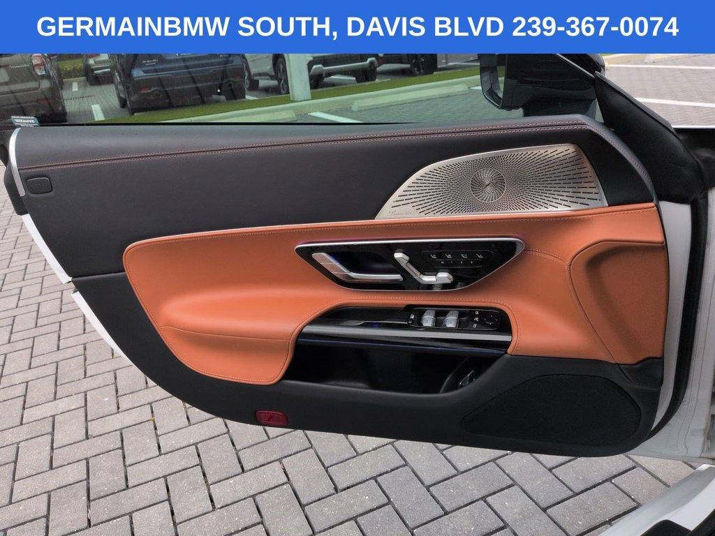 Mercedes-Benz SL view 27