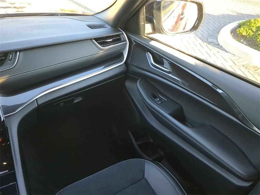 used 2023 Jeep Grand Cherokee car, priced at $29,220