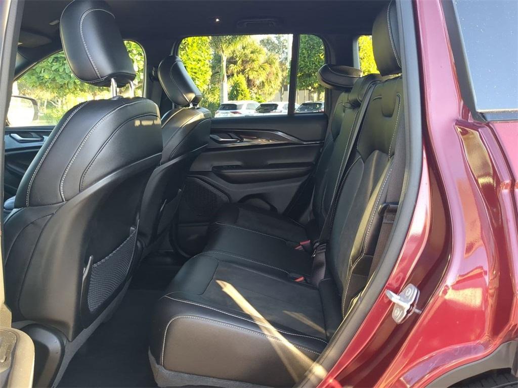 used 2023 Jeep Grand Cherokee car, priced at $29,220