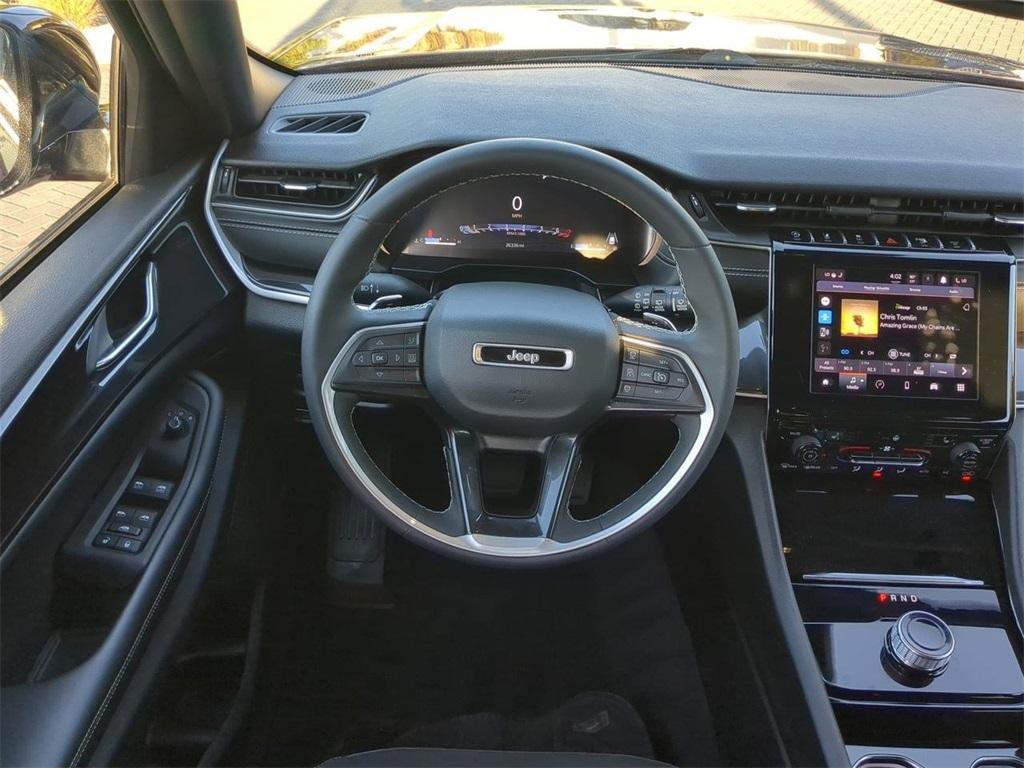 used 2023 Jeep Grand Cherokee car, priced at $29,220