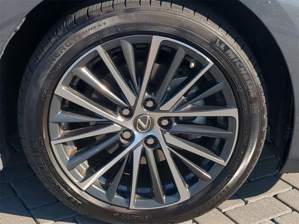 used 2022 Lexus ES 350 car, priced at $35,741