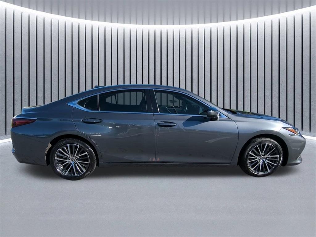 used 2022 Lexus ES 350 car, priced at $35,741