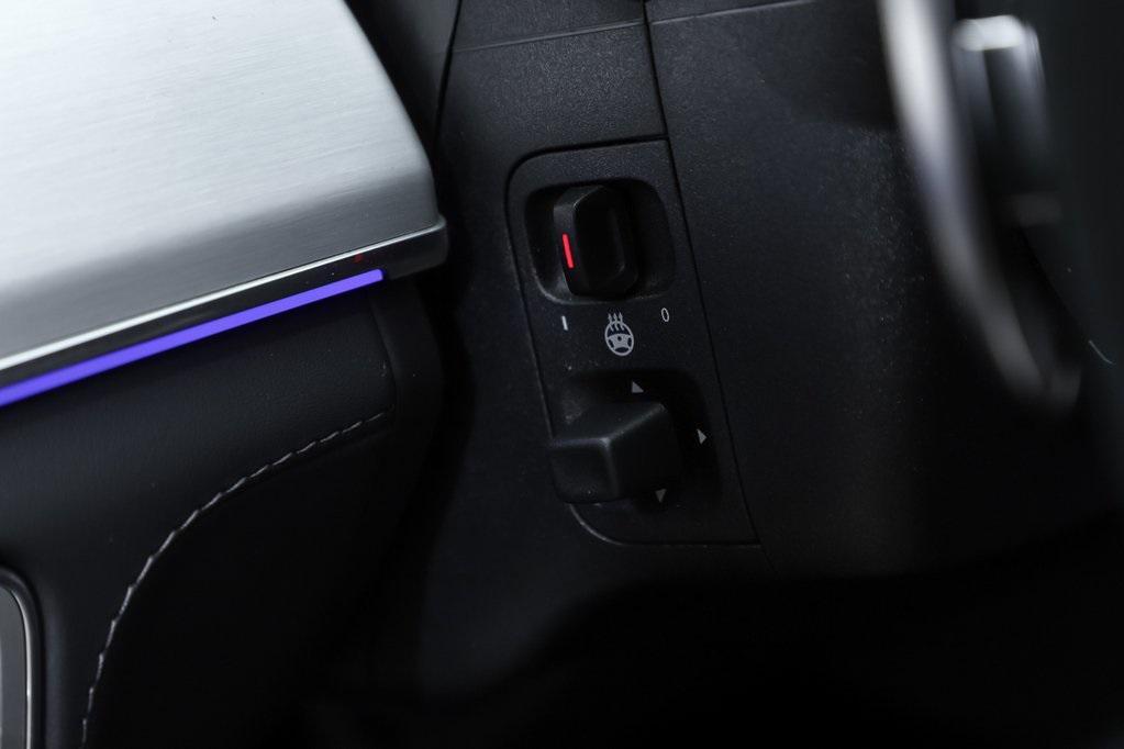 new 2025 Mercedes-Benz AMG GLS 63 car, priced at $152,535