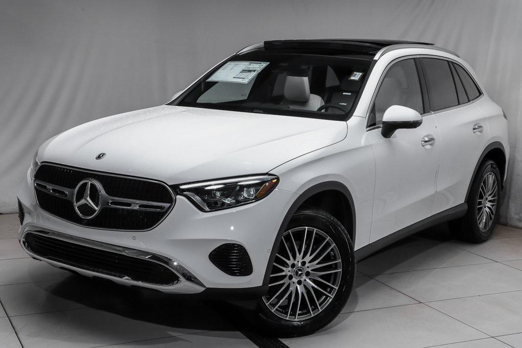 new 2025 Mercedes-Benz GLC 300 car, priced at $53,787