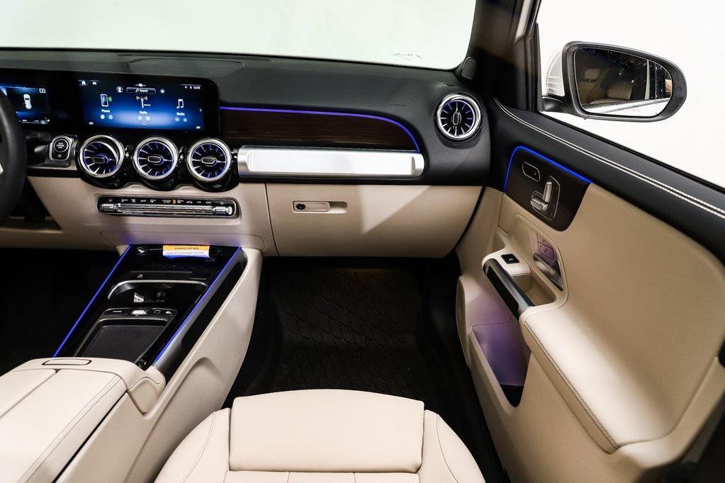new 2026 Mercedes-Benz GLB 250 car, priced at $48,587