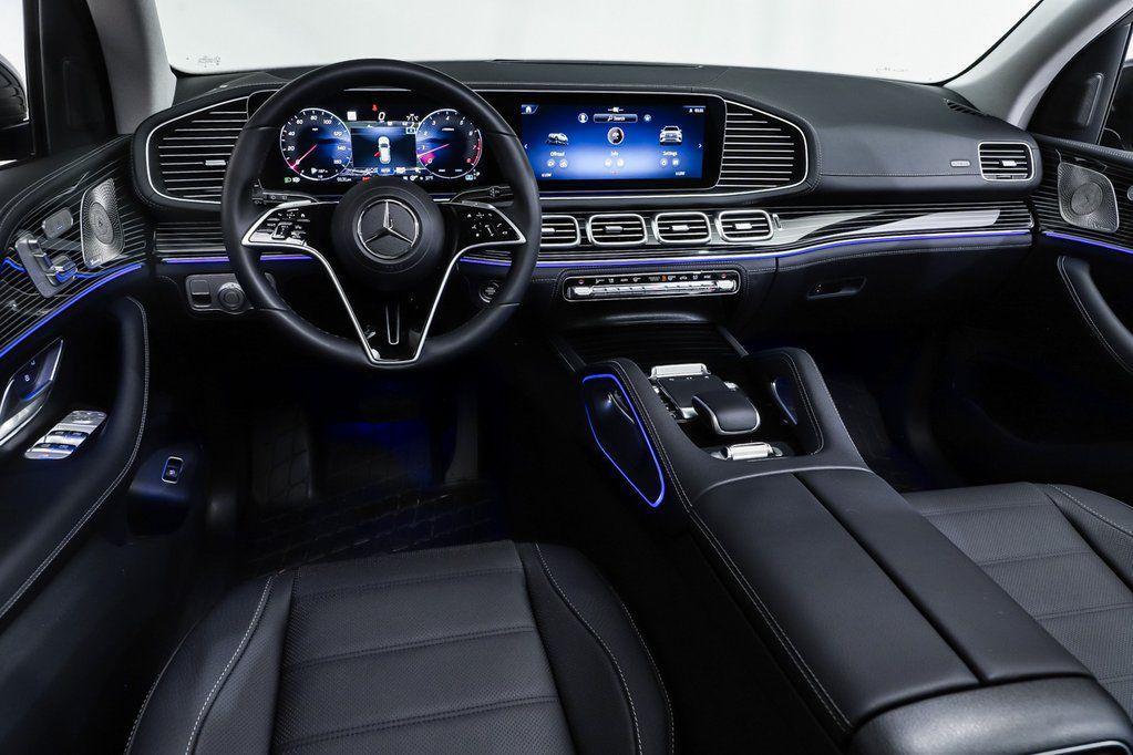new 2025 Mercedes-Benz GLE 580 car, priced at $89,759