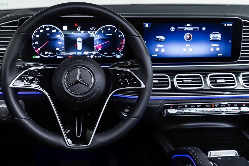 new 2025 Mercedes-Benz GLE 580 car, priced at $89,759
