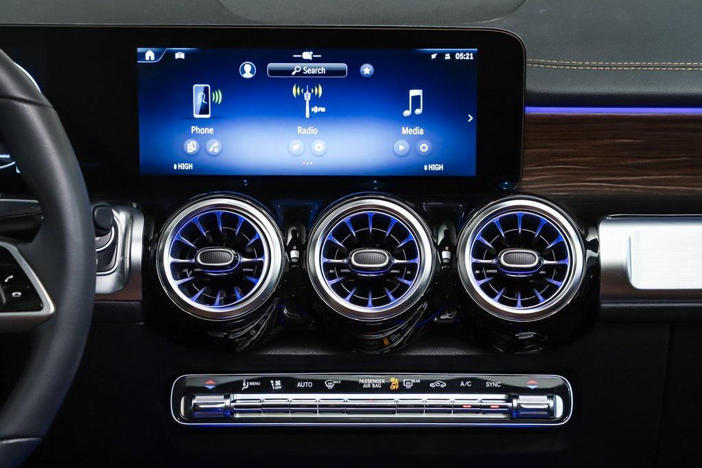 new 2026 Mercedes-Benz GLB 250 car, priced at $49,485