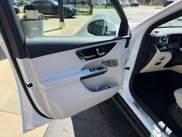 new 2026 Mercedes-Benz GLC 300 car, priced at $54,915