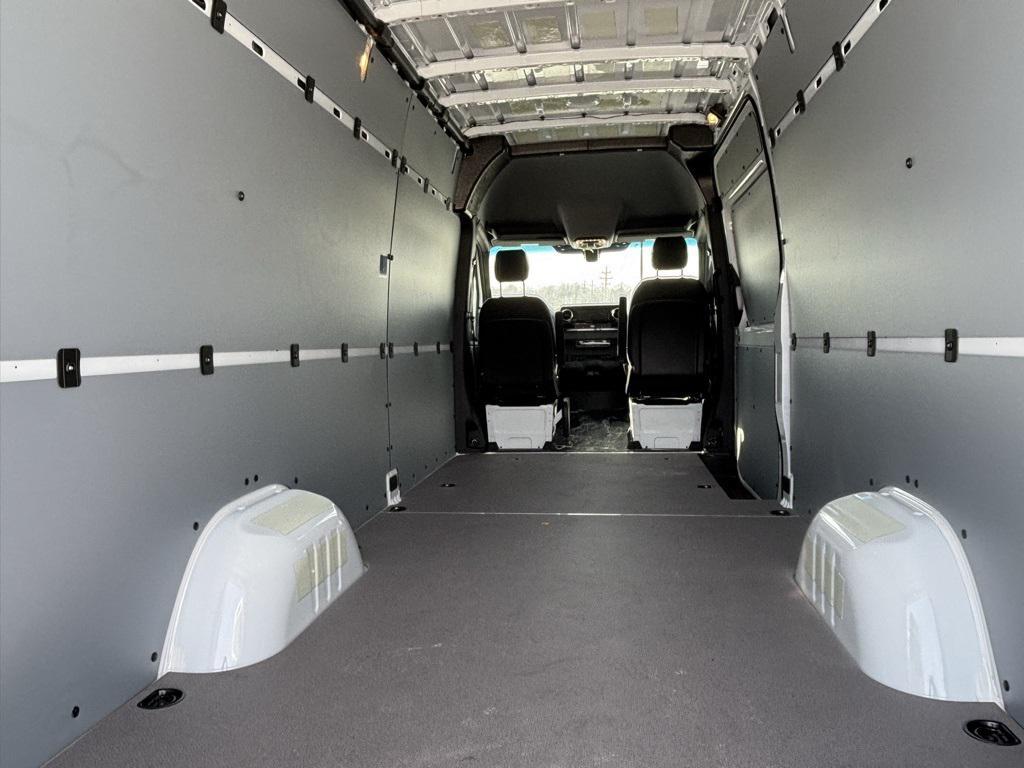 new 2026 Mercedes-Benz Sprinter 2500 car, priced at $75,813