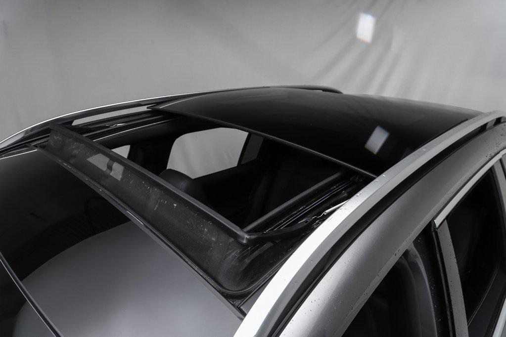 used 2022 Mercedes-Benz GLB 250 car, priced at $29,888