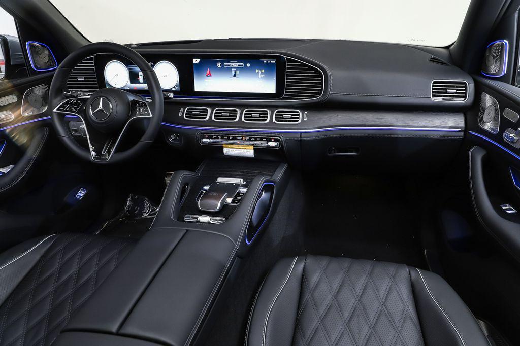 new 2026 Mercedes-Benz Maybach GLS 600 car, priced at $190,250