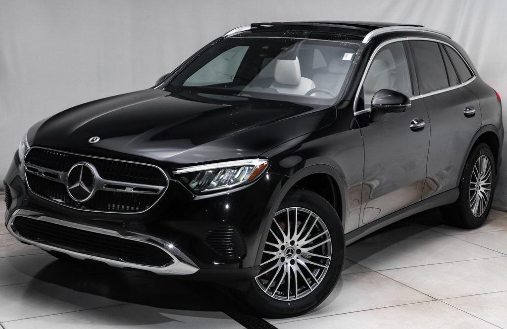 new 2026 Mercedes-Benz GLC 300 car, priced at $55,995