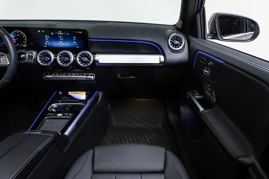 new 2026 Mercedes-Benz GLB 250 car, priced at $48,975