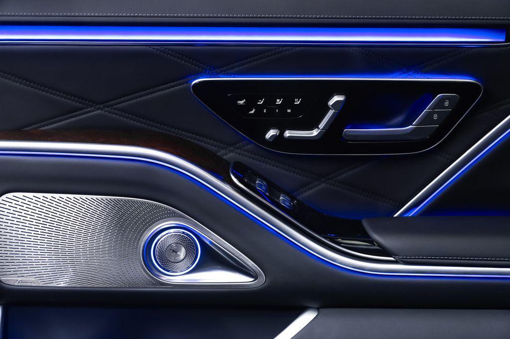 new 2026 Mercedes-Benz Maybach S 580 car, priced at $209,800