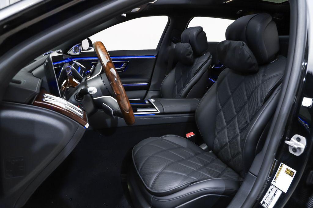 new 2026 Mercedes-Benz Maybach S 580 car, priced at $209,800