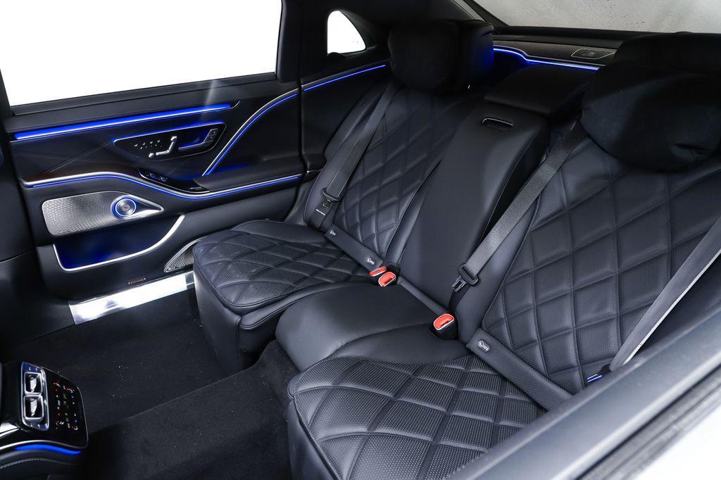 new 2026 Mercedes-Benz Maybach S 580 car, priced at $209,800