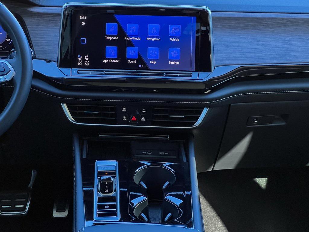 used 2025 Volkswagen Atlas car, priced at $42,888