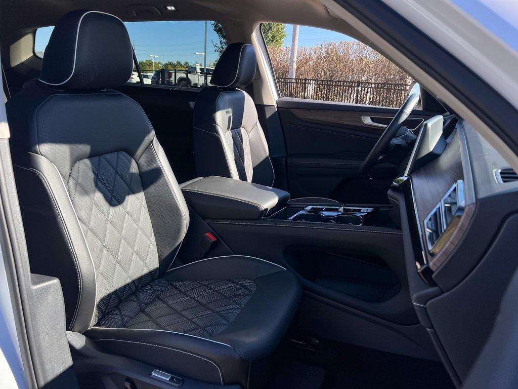 used 2025 Volkswagen Atlas car, priced at $42,888