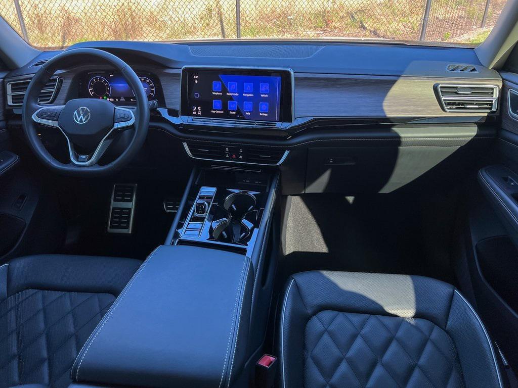 used 2025 Volkswagen Atlas car, priced at $42,888