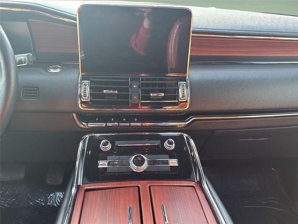 used 2021 Lincoln Navigator car, priced at $44,798