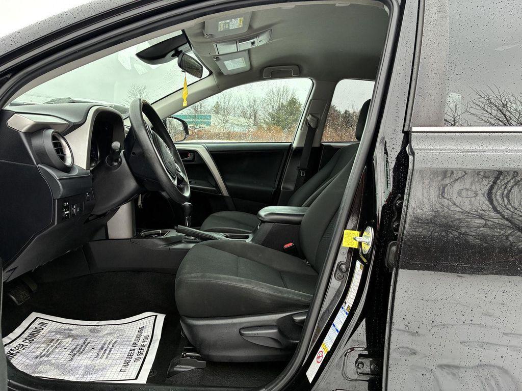 used 2018 Toyota RAV4 car