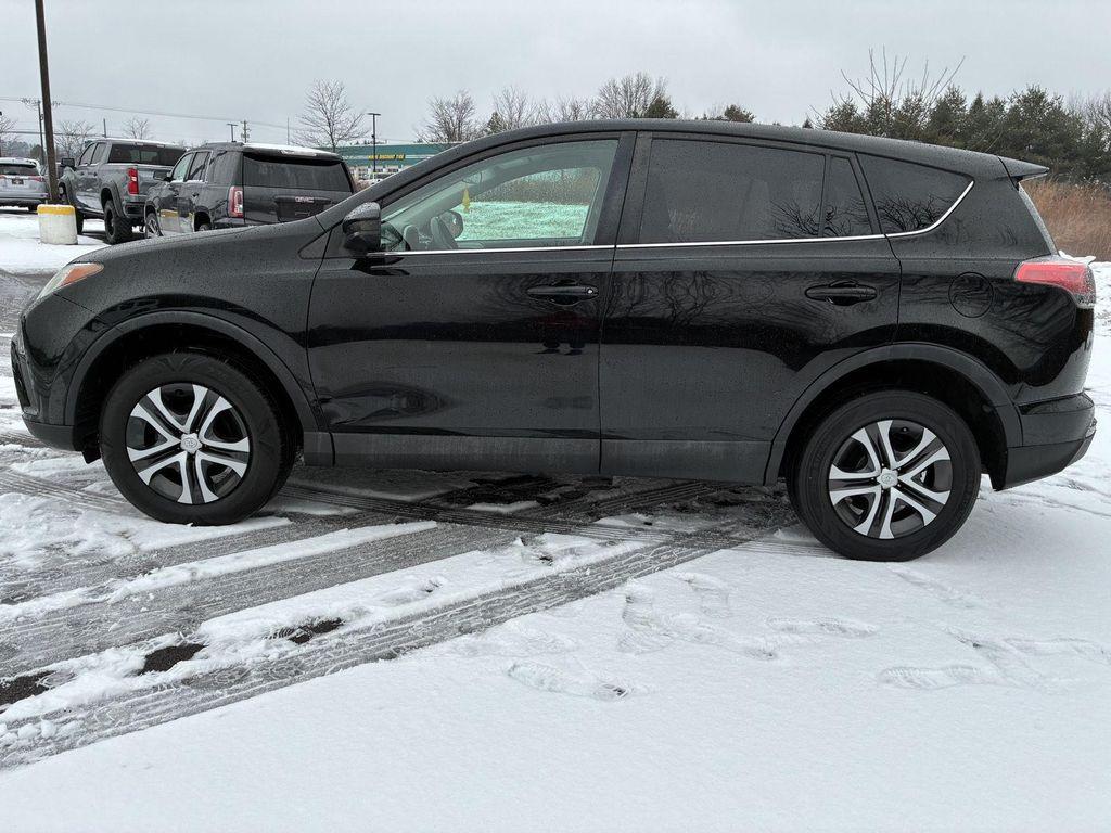 used 2018 Toyota RAV4 car
