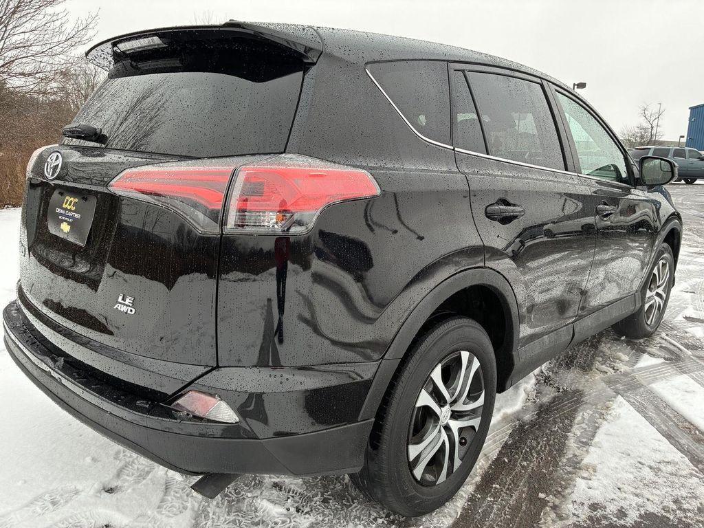 used 2018 Toyota RAV4 car
