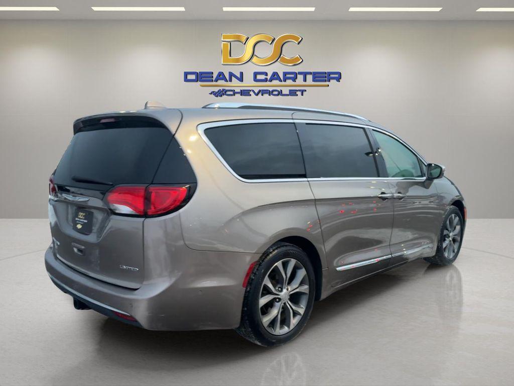 used 2018 Chrysler Pacifica car, priced at $17,497