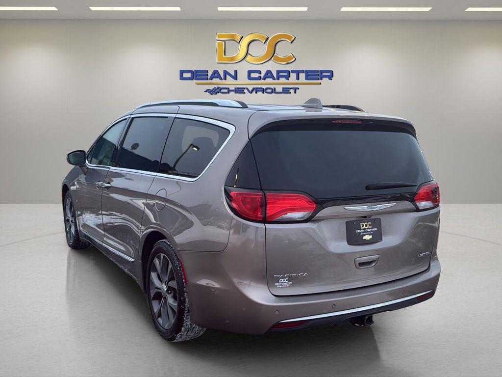 used 2018 Chrysler Pacifica car, priced at $17,497