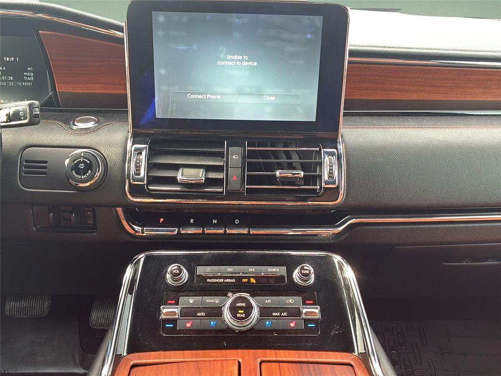 used 2019 Lincoln Navigator car, priced at $33,122