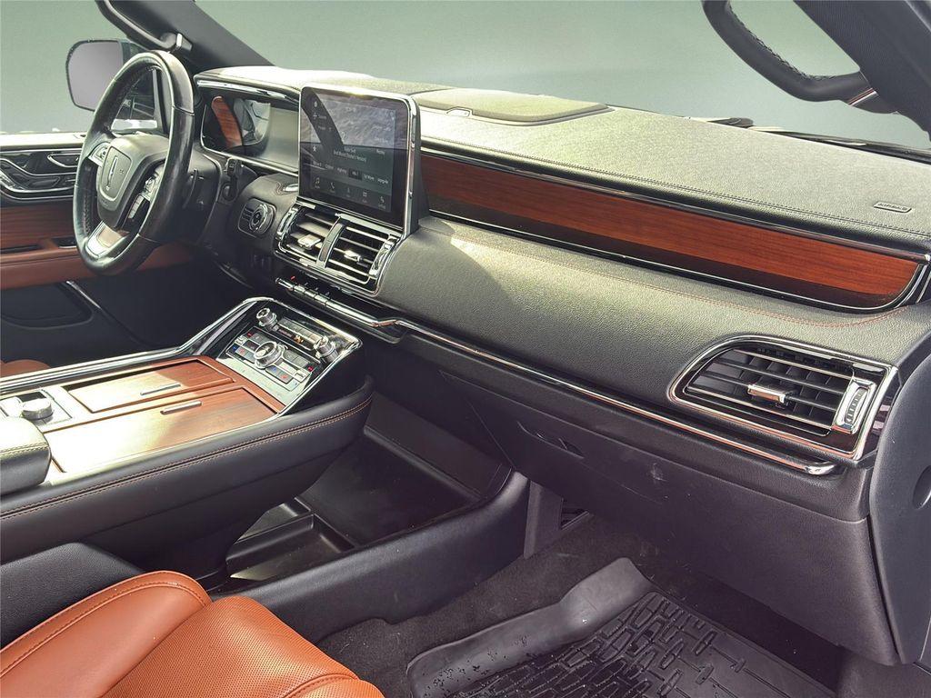 used 2019 Lincoln Navigator car, priced at $33,122
