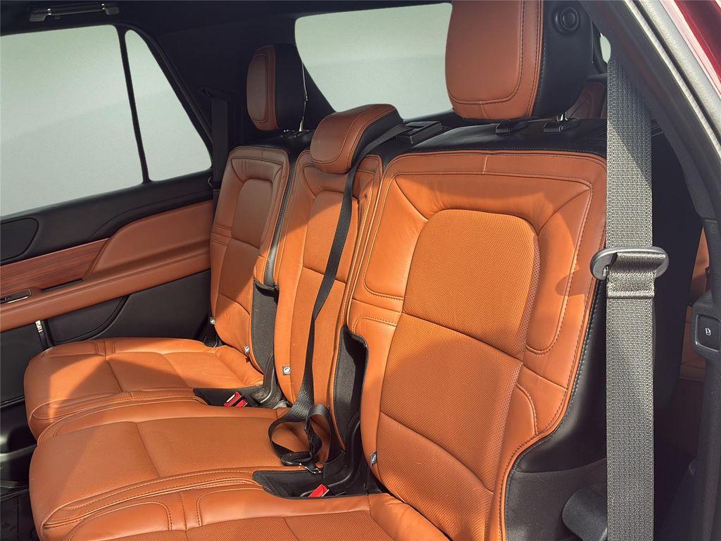 used 2019 Lincoln Navigator car, priced at $33,122