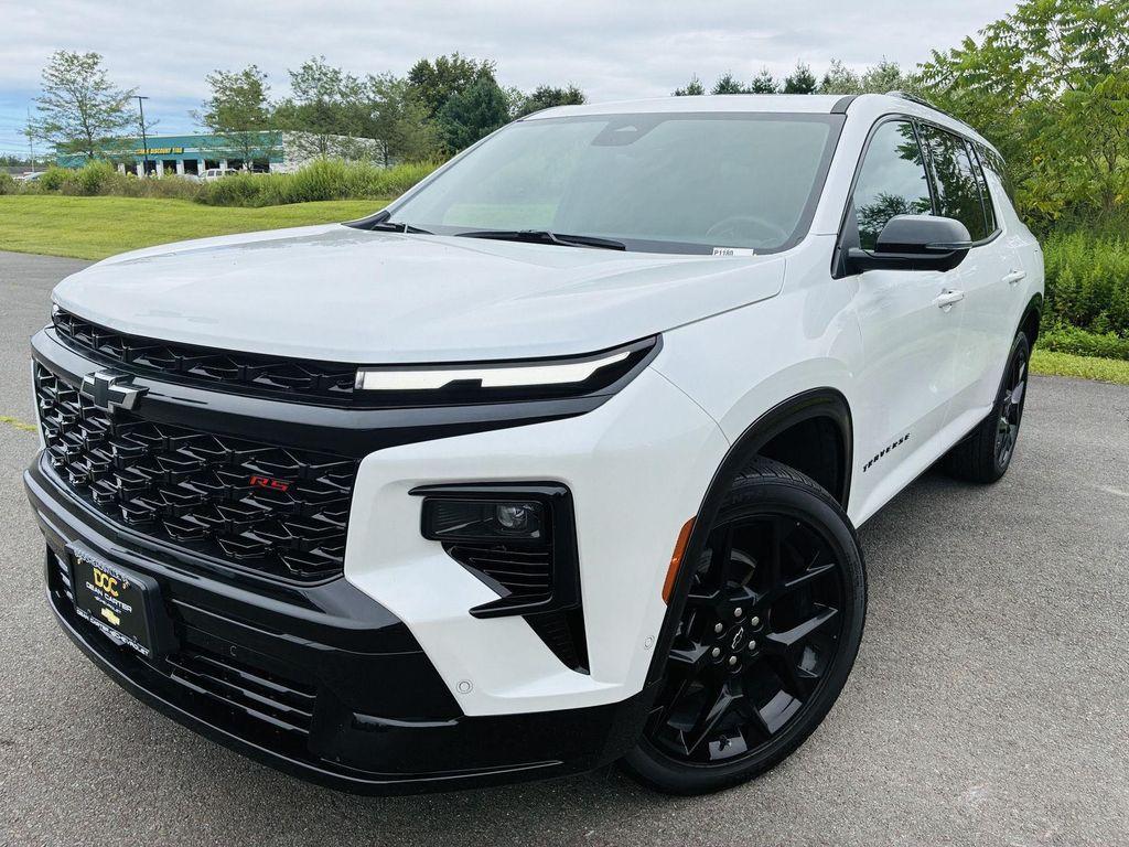 used 2024 Chevrolet Traverse car, priced at $51,850