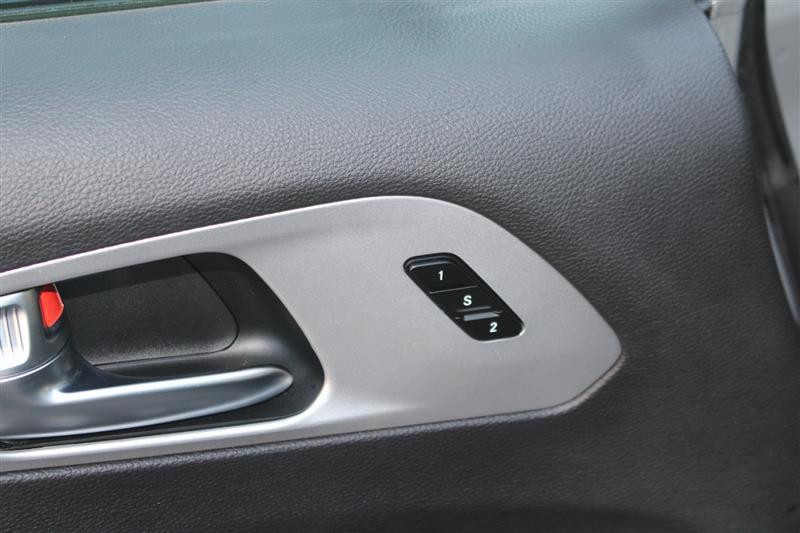 used 2025 Chrysler Pacifica car, priced at $29,999