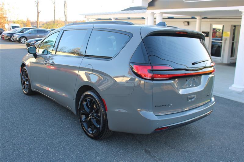 used 2025 Chrysler Pacifica car, priced at $29,999