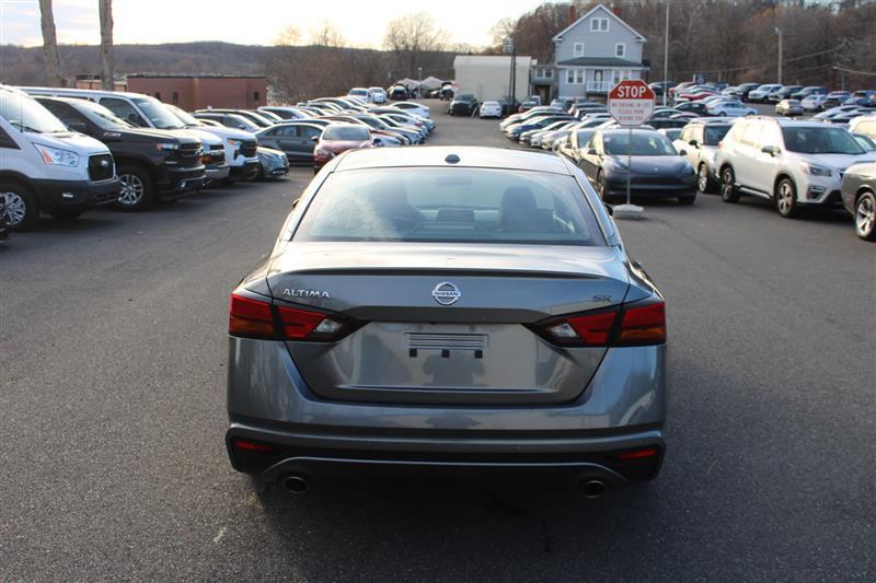 used 2022 Nissan Altima car, priced at $15,999