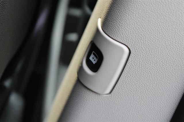 used 2018 Dodge Grand Caravan car, priced at $12,450