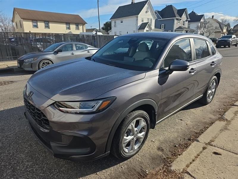 used 2025 Honda HR-V car, priced at $18,999