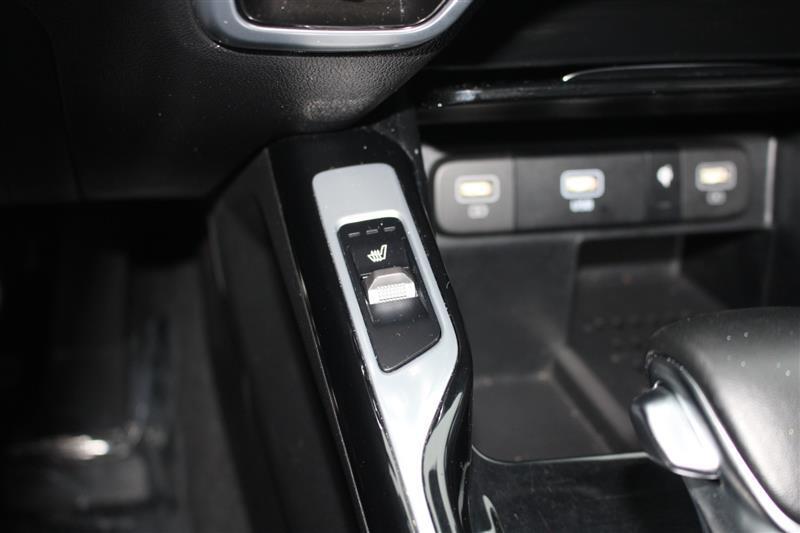 used 2022 Kia Sorento car, priced at $22,999