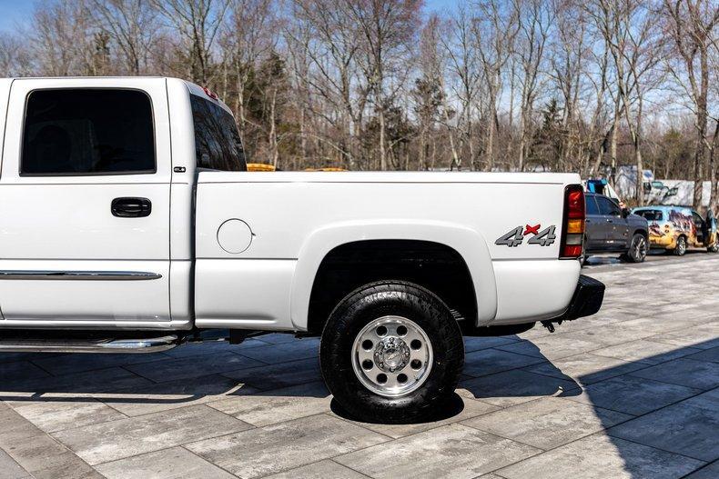 used 2005 GMC Sierra 2500 car, priced at $33,500
