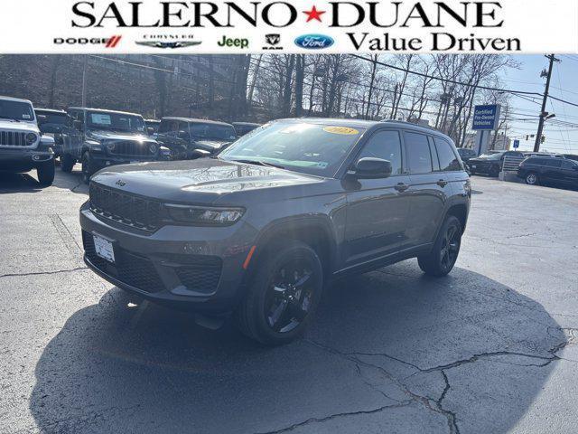 used 2023 Jeep Grand Cherokee car, priced at $35,877