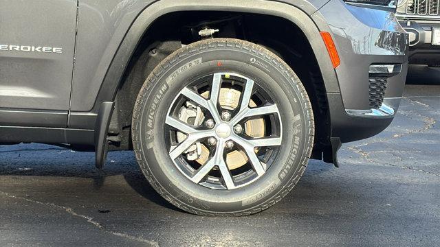 new 2025 Jeep Grand Cherokee L car, priced at $46,915