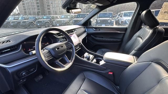 new 2025 Jeep Grand Cherokee L car, priced at $46,915