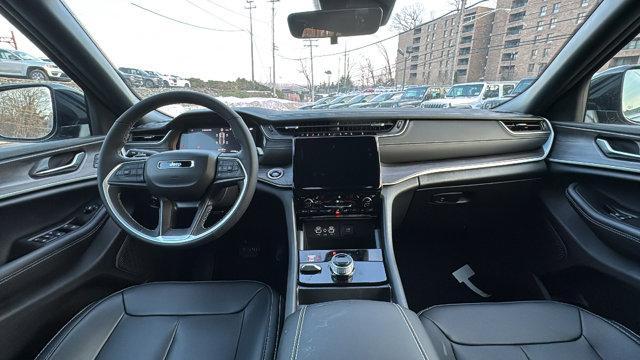 new 2025 Jeep Grand Cherokee car, priced at $46,970