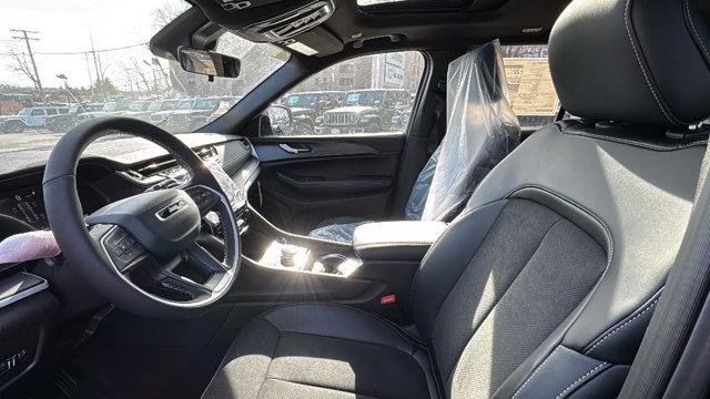 new 2025 Jeep Grand Cherokee car, priced at $48,800