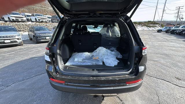 new 2025 Jeep Grand Cherokee car, priced at $48,800