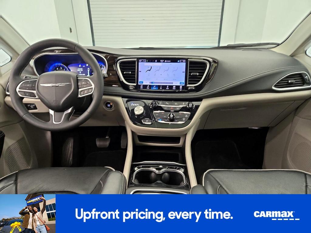 used 2024 Chrysler Pacifica car, priced at $33,998