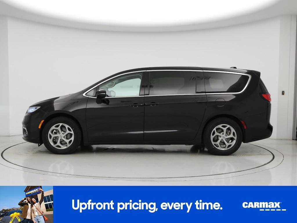 used 2024 Chrysler Pacifica car, priced at $33,998