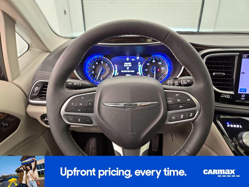 used 2024 Chrysler Pacifica car, priced at $33,998